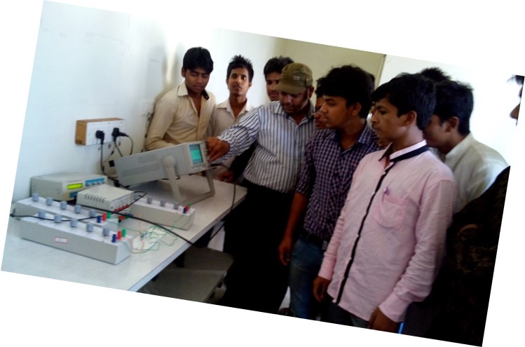 Electronics Communication Engg Lab Photos: Polytechnic Bengaluru
