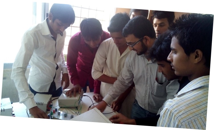 Electronics Communication Engg Lab Photos: Polytechnic Bengaluru