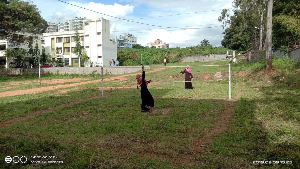 Badminton