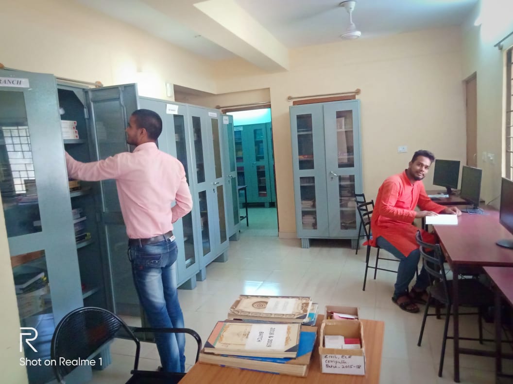 Library Photos: Polytechnic Bengaluru