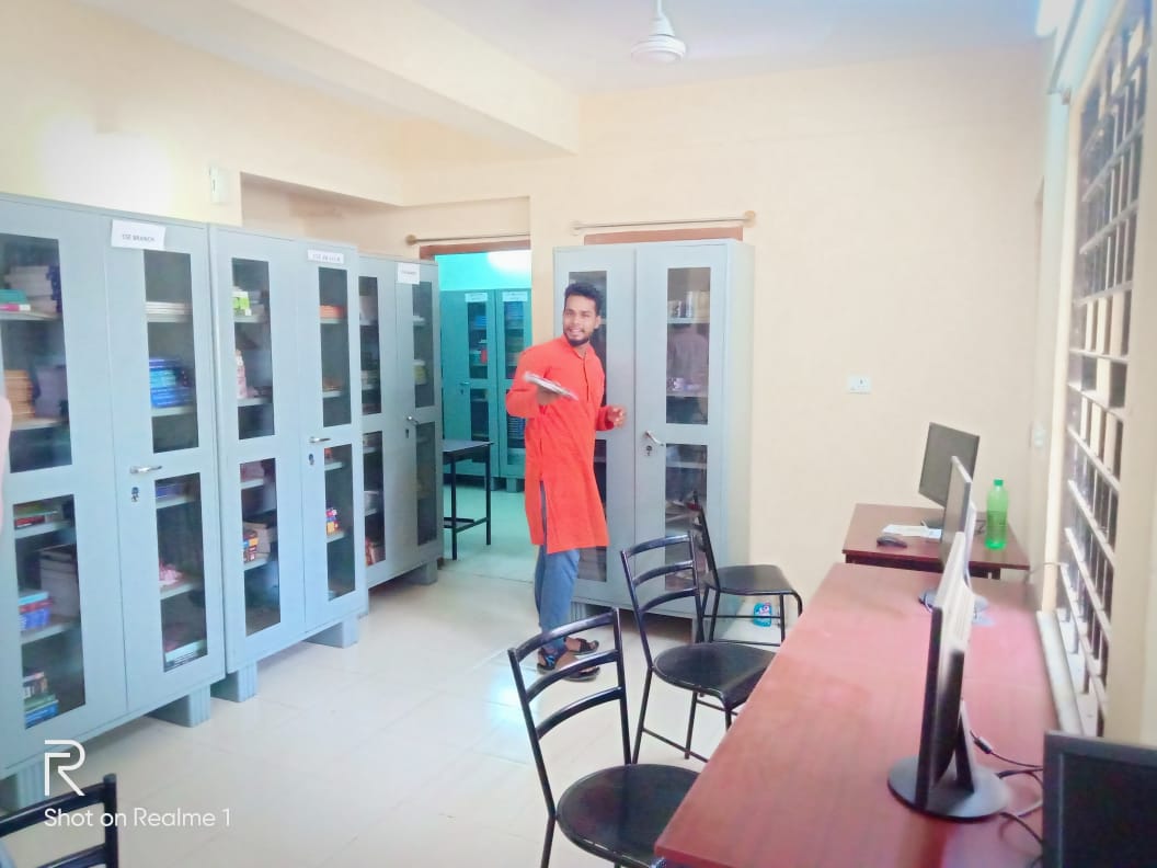 Library Photos: Polytechnic Bengaluru