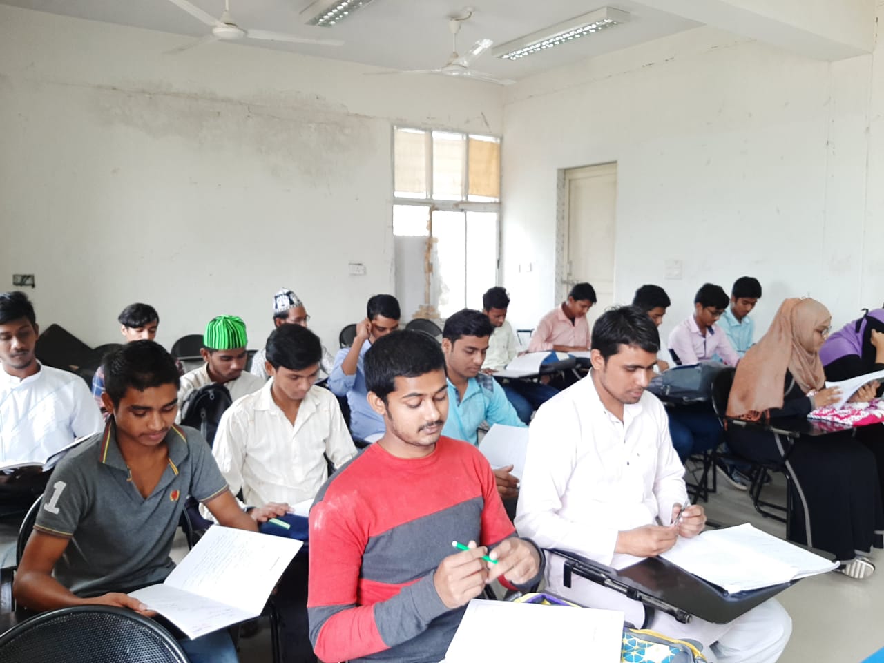 Classrooms Photos: Polytechnic Bengaluru