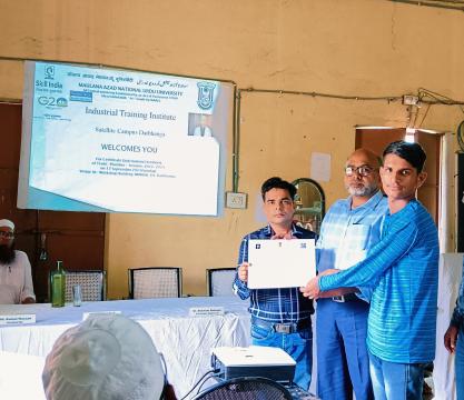 Certificate Distribution of batch 2022-23, MANUU ITI Darbhanga students on ITI Darbhanga 