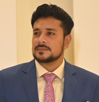Dr. Ali Raza