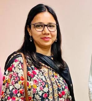 Afifaahmad10@manuu.edu.in